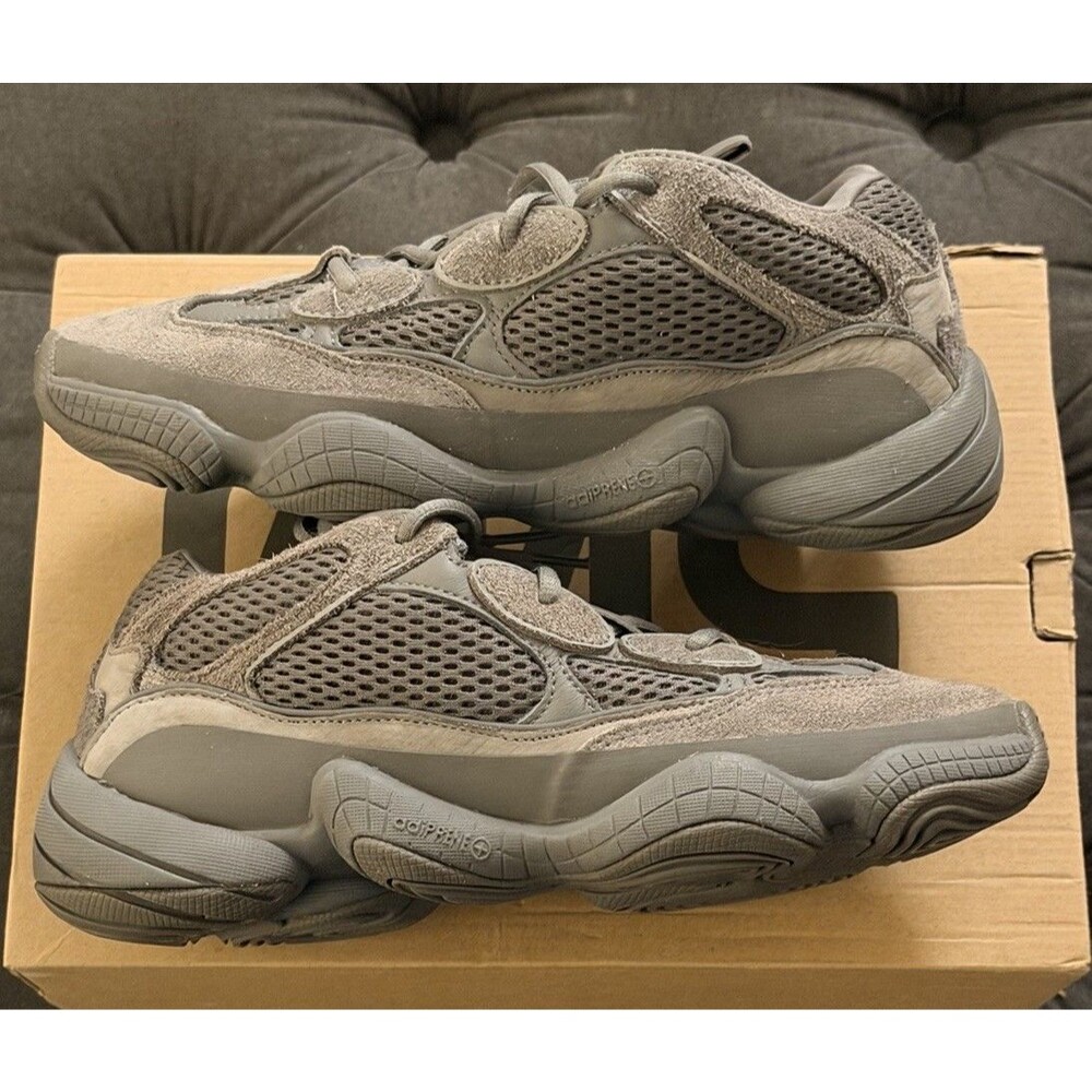 adidas Yeezy 500 Granite Size 7.5